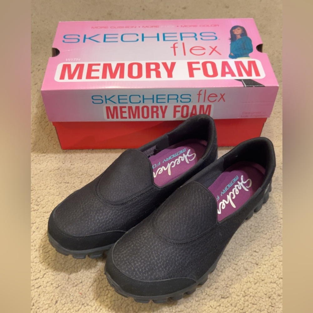 Skechers Black Flex Slip-On women’s shoes, size 8